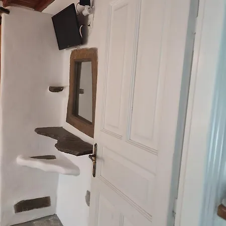 Beachside 2 Bd Stylish W Private Patio Apartment *